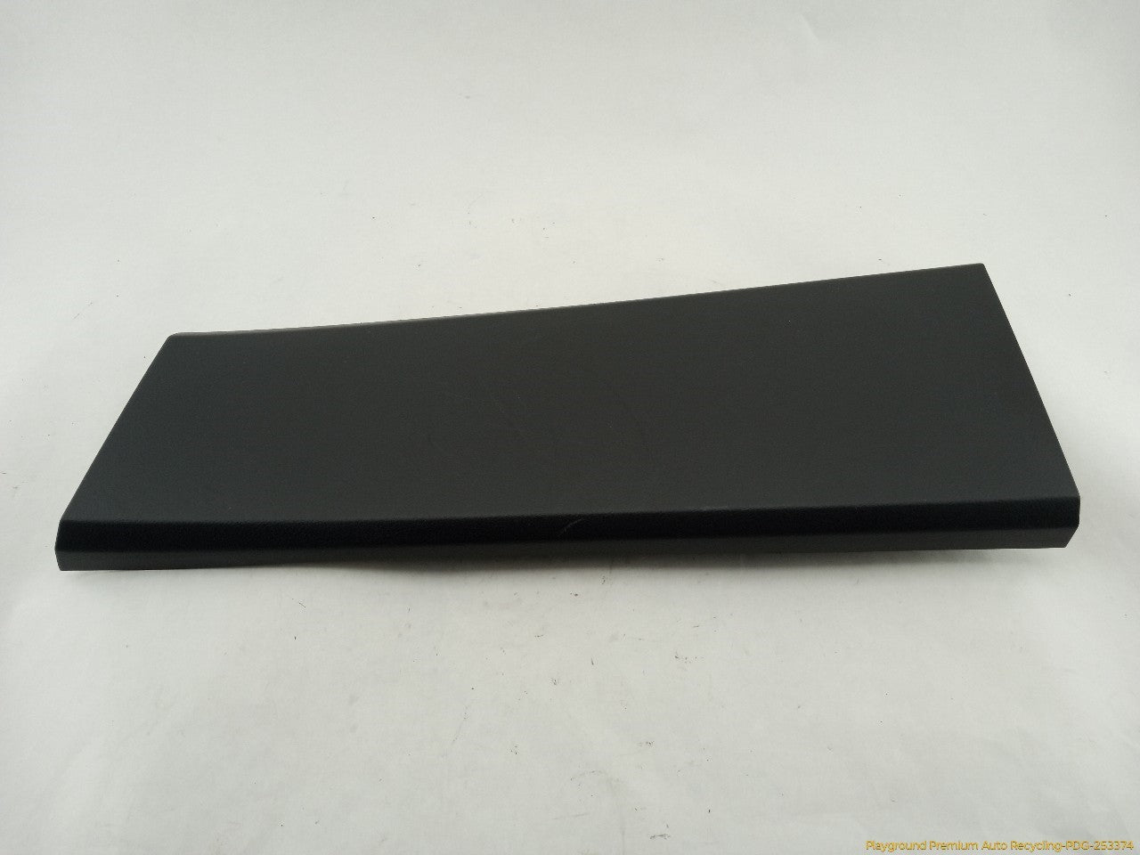 Land Rover LR3 Driver Left Lower B Pillar Trim