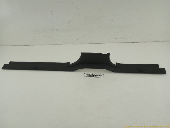 Land Rover LR3 Passenger Right Door Sill Trim