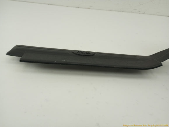 Land Rover LR3 Passenger Right Door Sill Trim