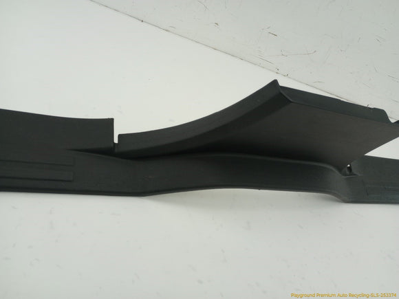 Land Rover LR3 Passenger Right Door Sill Trim