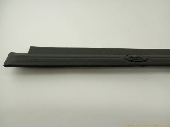 Land Rover LR3 Passenger Right Door Sill Trim