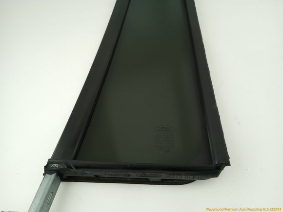 Land Rover LR3 Passenger Right Rear Door Vent Glass