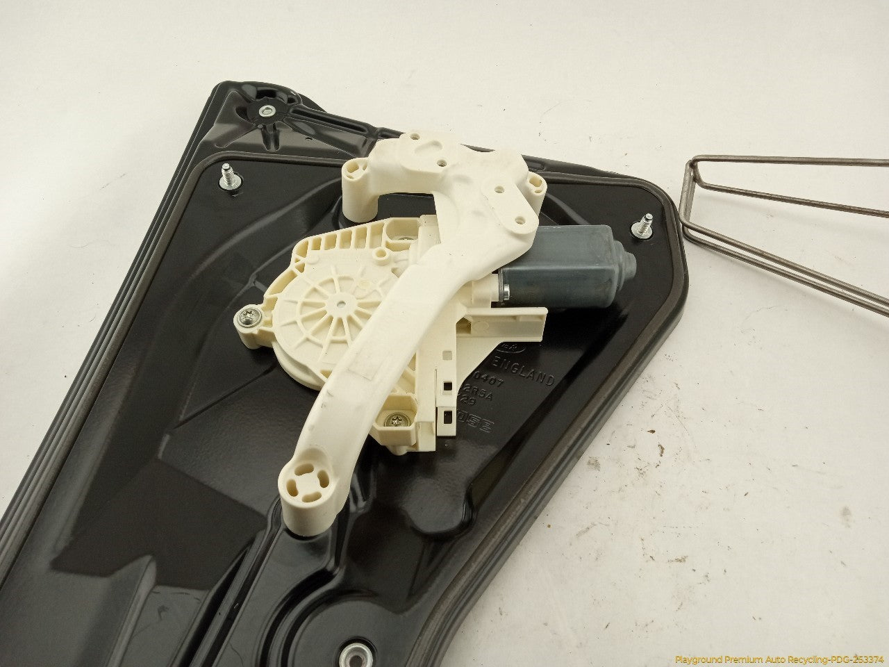 Land Rover LR3 Passenger Right Rear Door Window Regulator