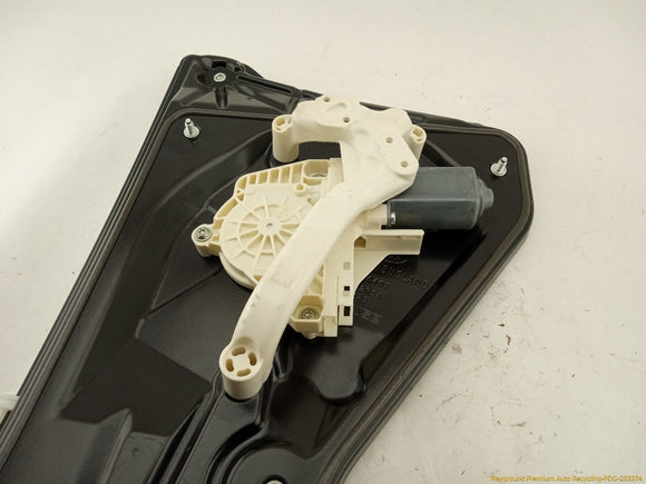 Land Rover LR3 Passenger Right Rear Door Window Regulator