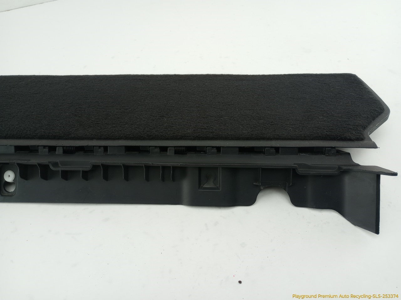Land Rover LR3 Rear Lower Tailgate Cover Trim