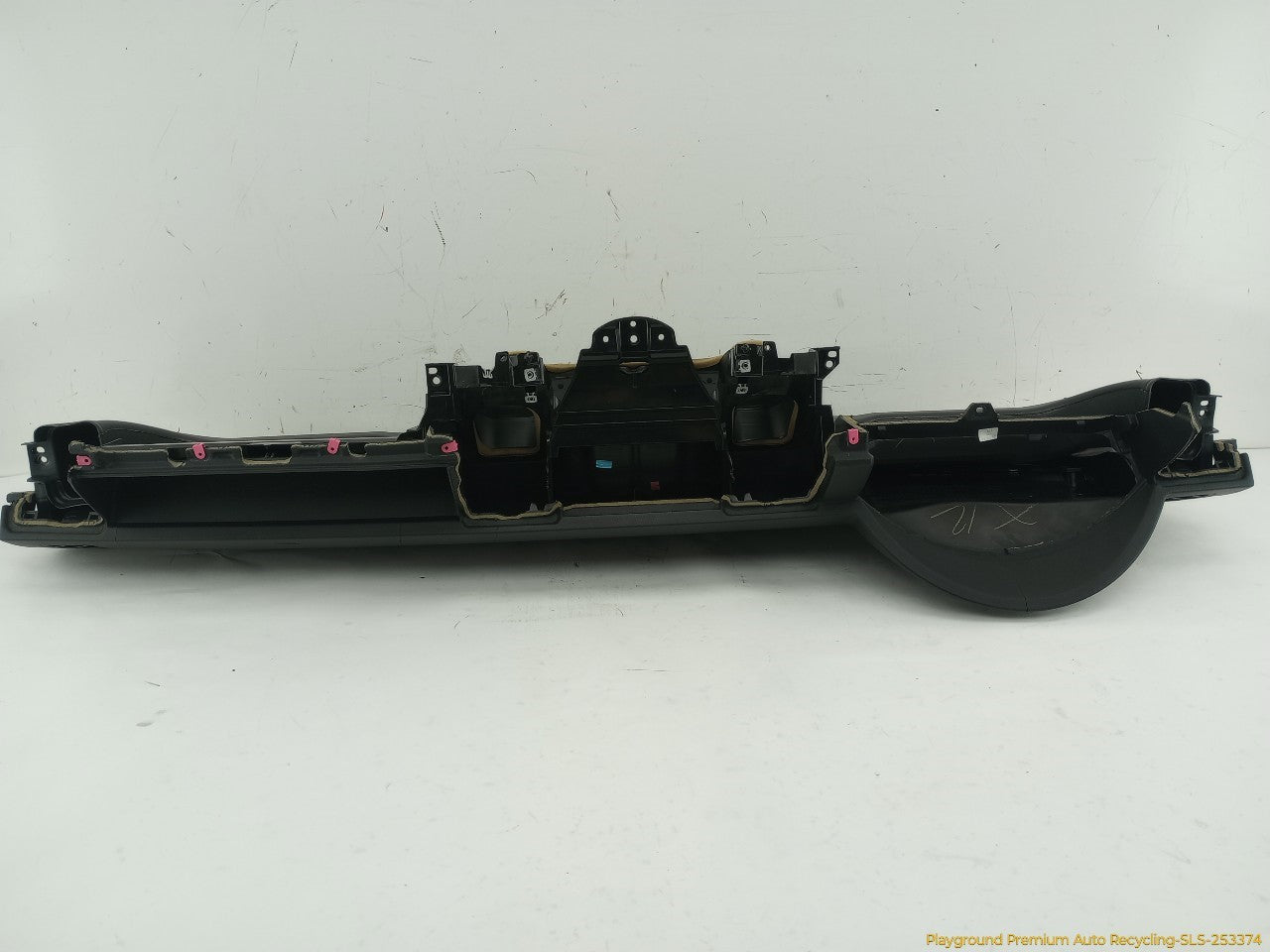 Land Rover LR3 Dashboard Pad