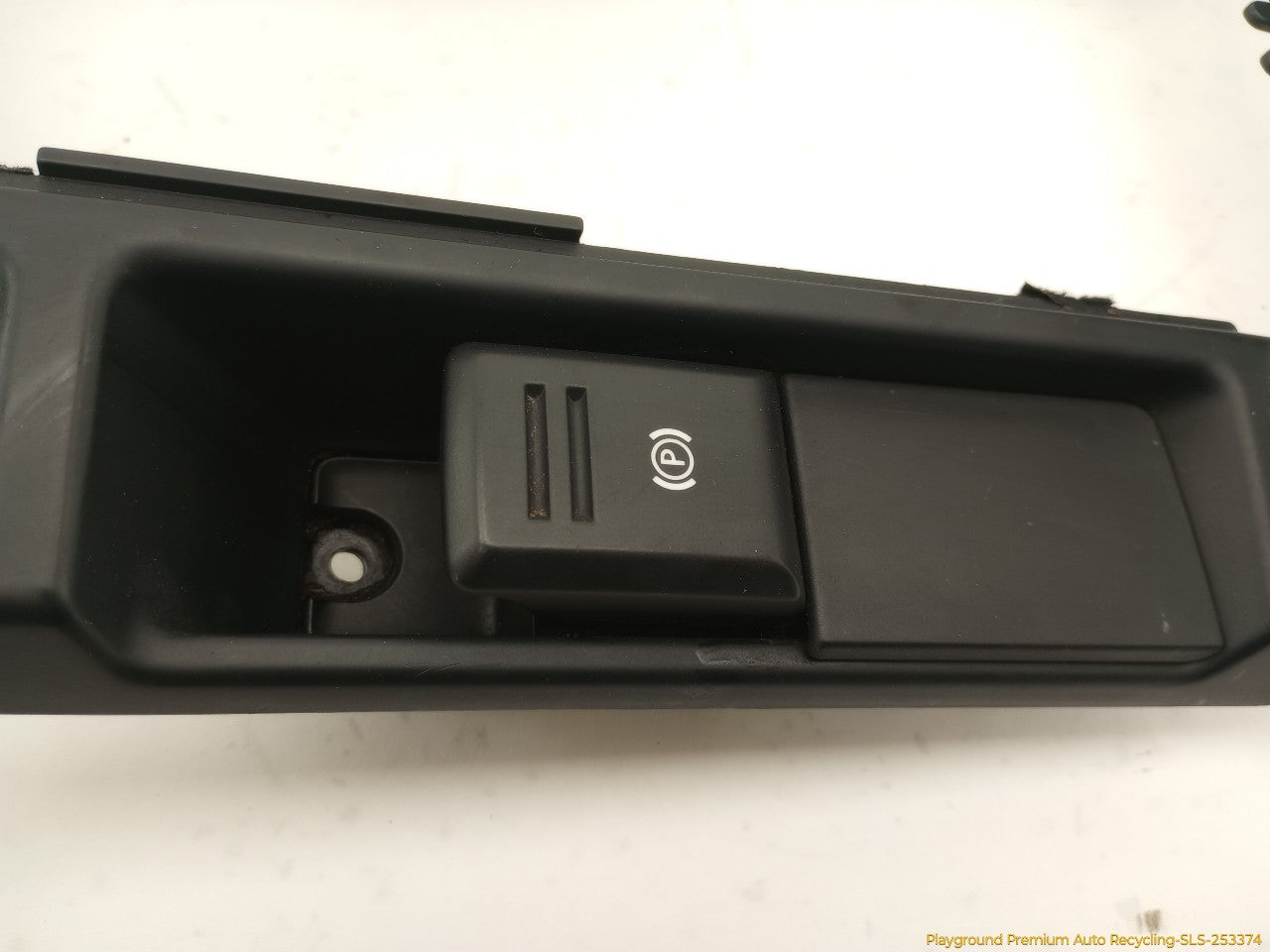 Land Rover LR3 Center Console Cup Holder Trim Bezel
