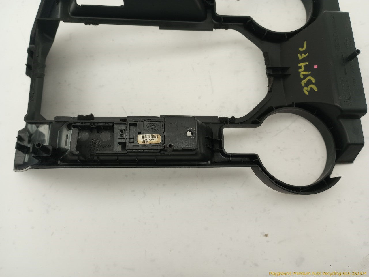 Land Rover LR3 Center Console Cup Holder Trim Bezel