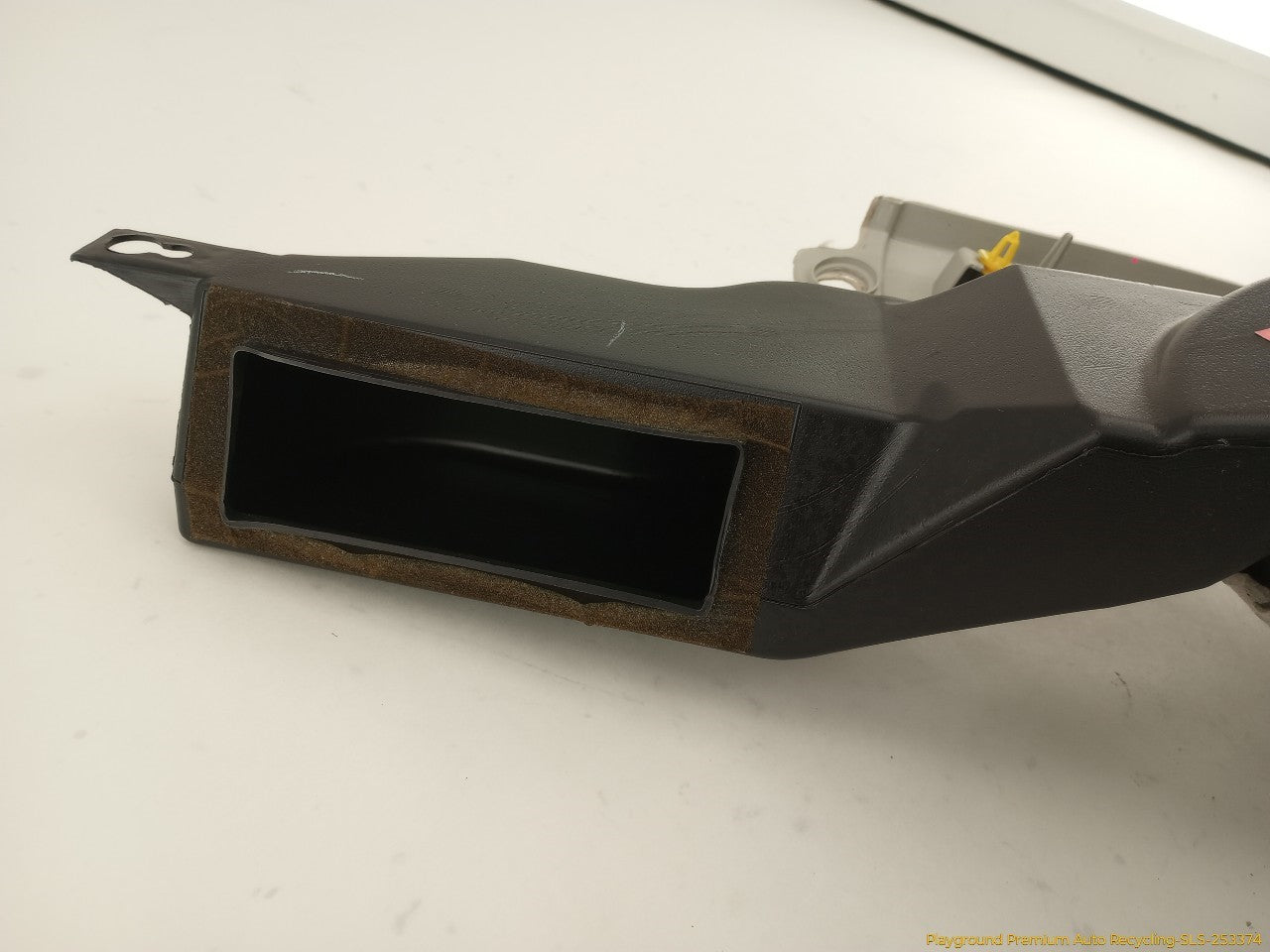 Land Rover LR3 Driver Left Rear Upper C Pillar Trim