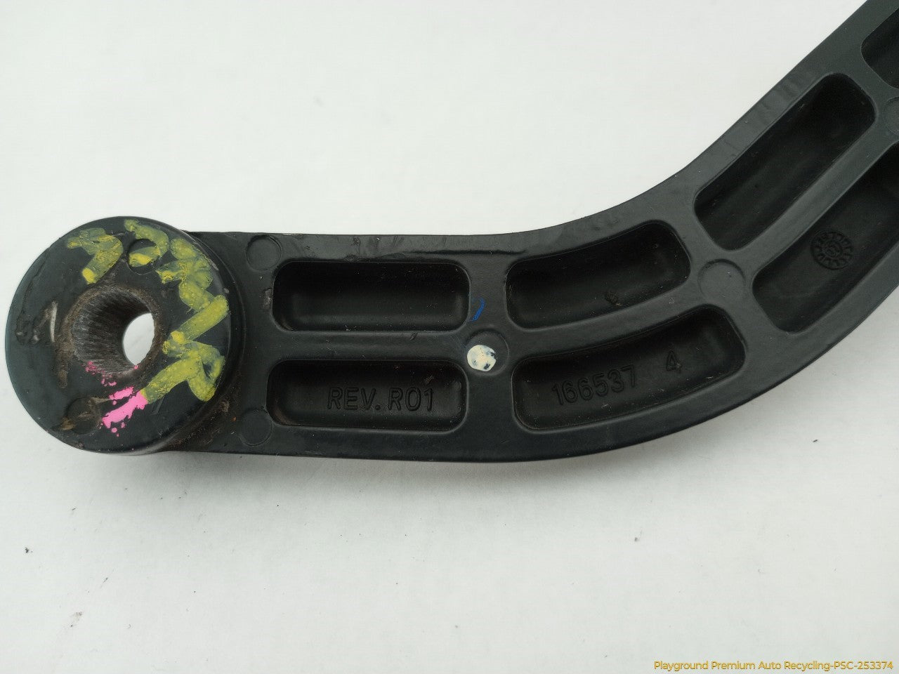 Land Rover LR3 Pair Of Front Wiper Arms