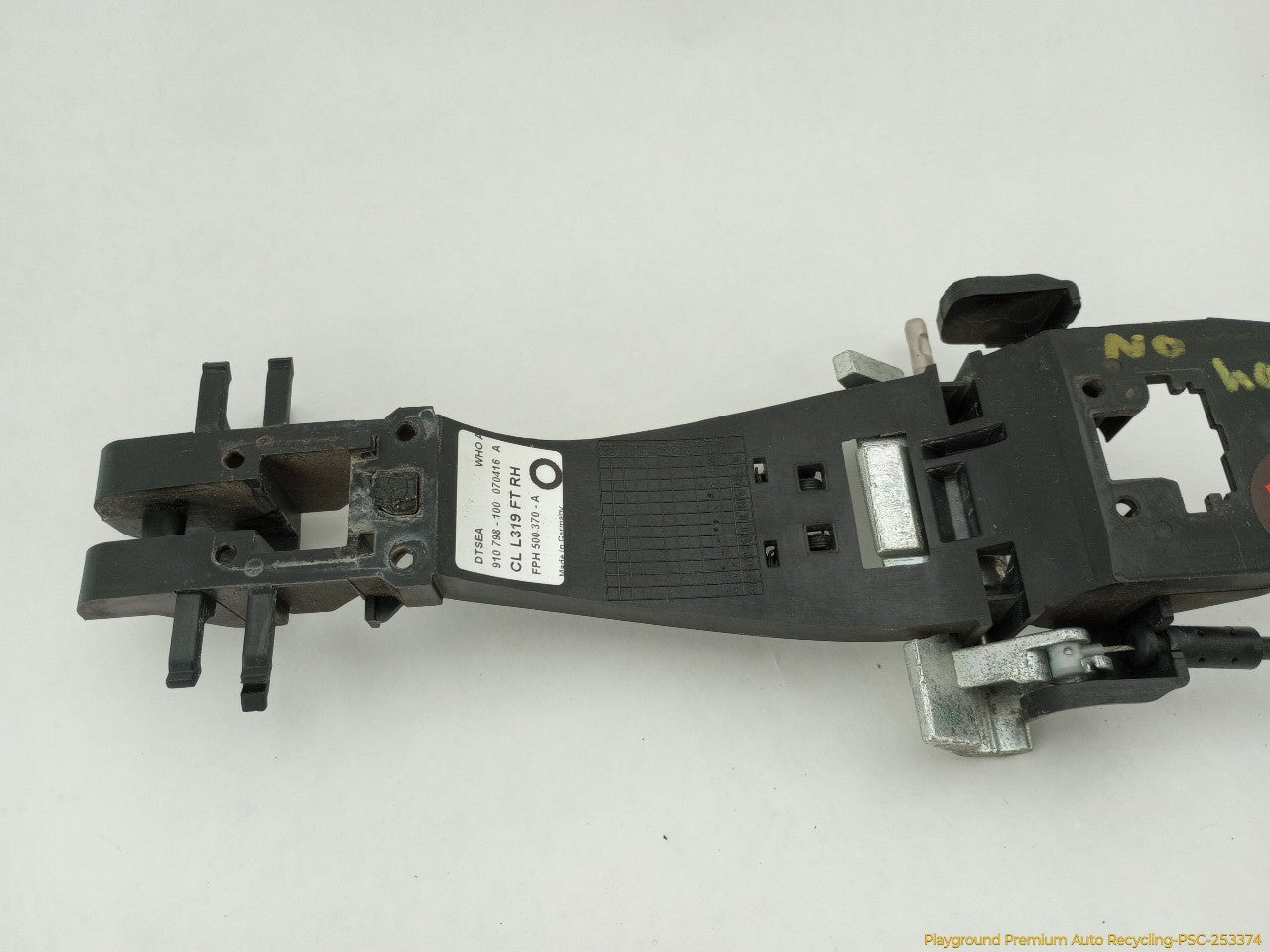 Land Rover LR3 Driver Left Front Door Lock Actuator