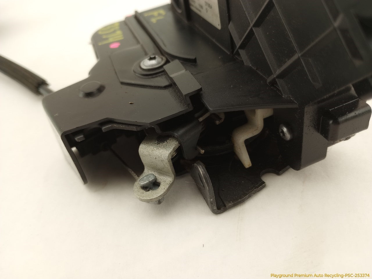 Land Rover LR3 Driver Left Front Door Lock Actuator