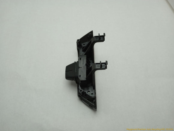 Land Rover LR3 Steering Wheel Audio Control Switch