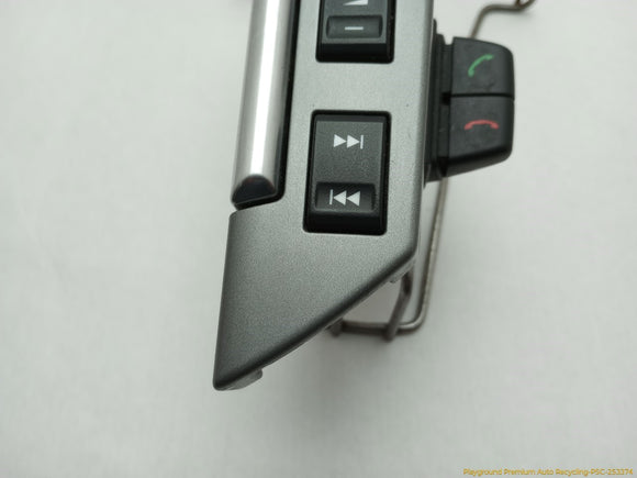 Land Rover LR3 Steering Wheel Audio Control Switch