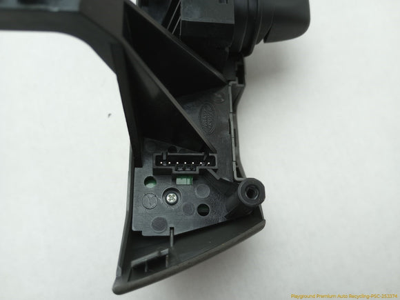 Land Rover LR3 Steering Wheel Audio Control Switch