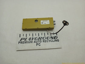 Land Rover LR3 Radio Antenna Amplifier