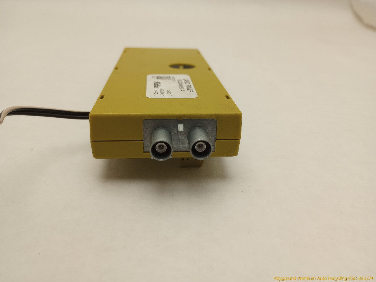 Land Rover LR3 Radio Antenna Amplifier