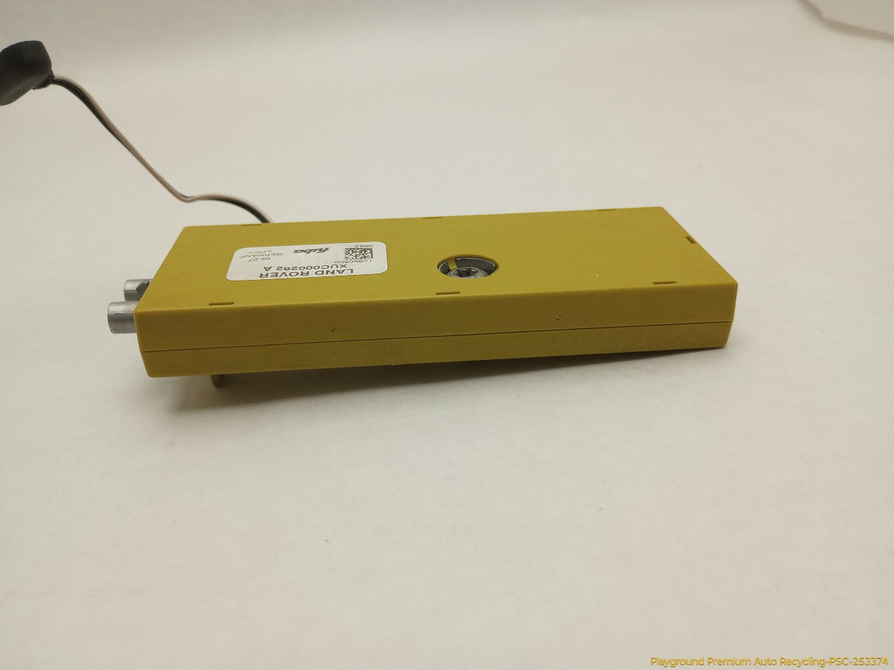 Land Rover LR3 Radio Antenna Amplifier