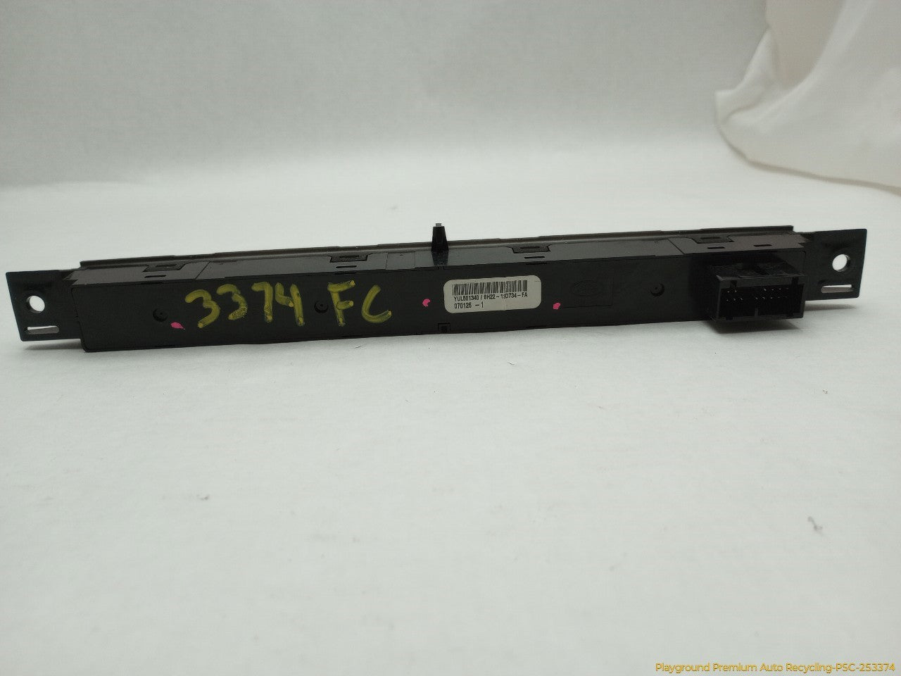 Land Rover LR3 Center Dash Central Lock & Hazard Switch - 0
