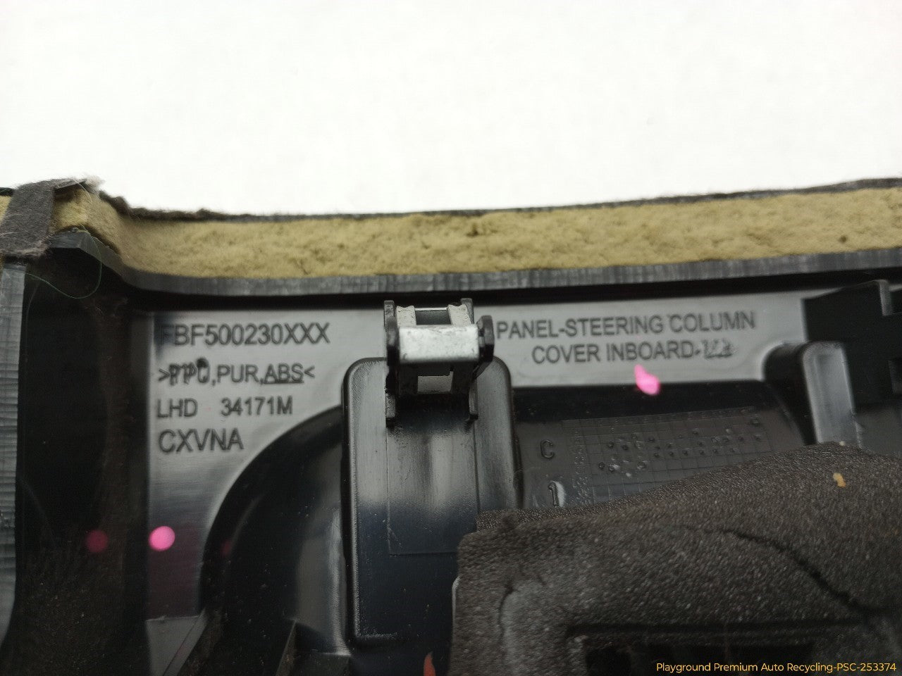 Land Rover LR3 Steering Column Inboard & Outboard Cover Trim