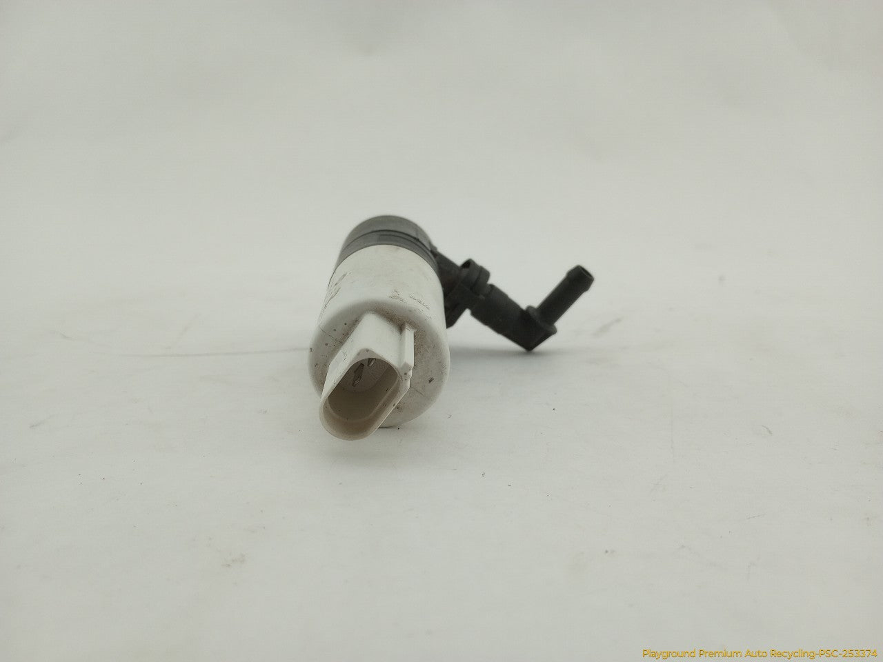 Land Rover LR3 Headlamp Washer Pump
