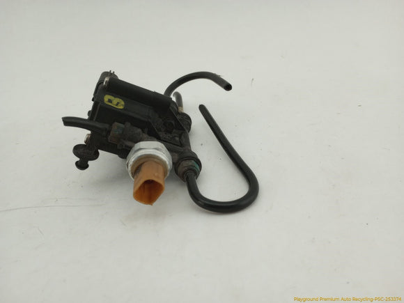 Land Rover LR3 Air Suspension Transfer Relief Valve