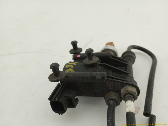 Land Rover LR3 Air Suspension Transfer Relief Valve