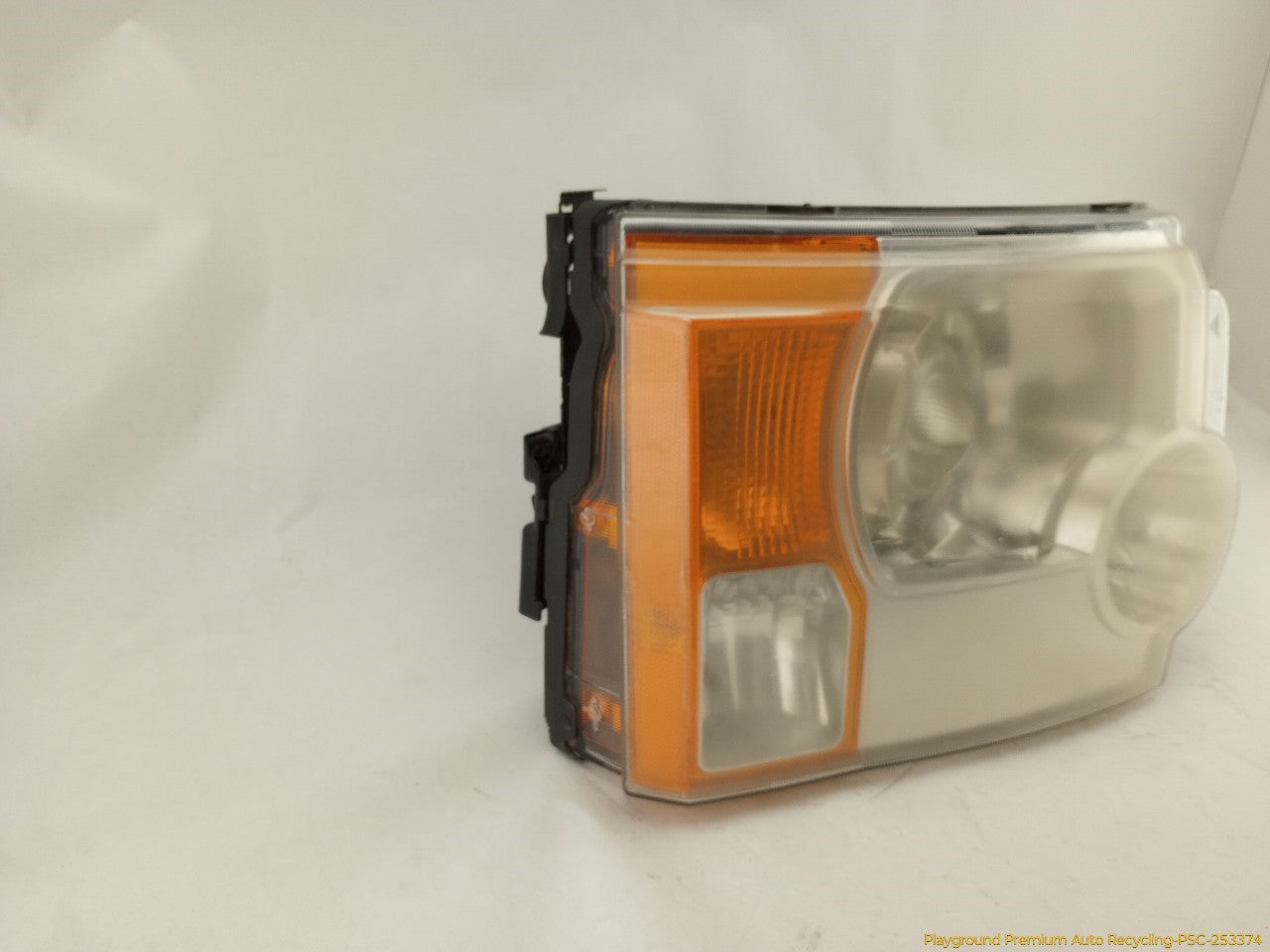Land Rover LR3 Passenger Right Head Light