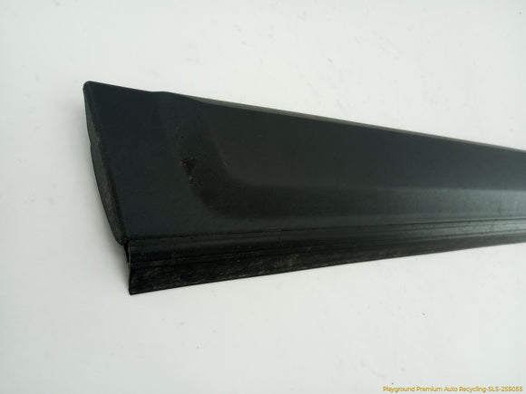 Land Rover LR4 Driver Left Front Lower Door Molding Trim