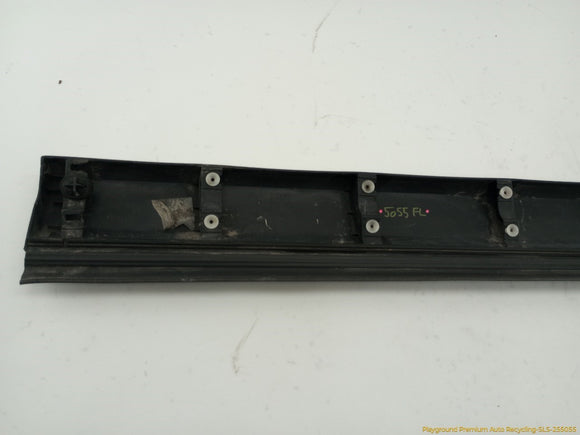 Land Rover LR4 Driver Left Front Lower Door Molding Trim