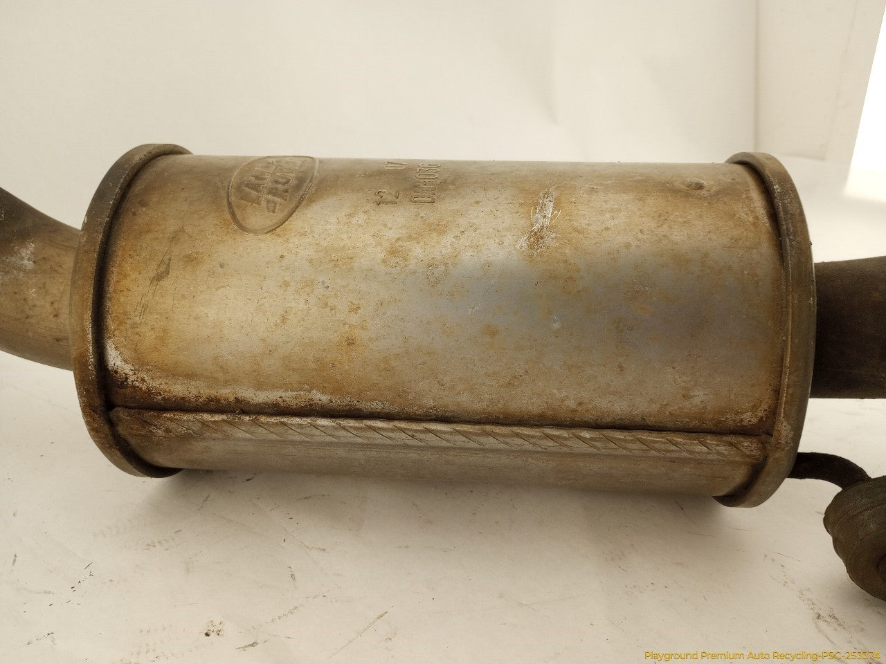 Land Rover LR3 Passenger Right Exhaust Muffler