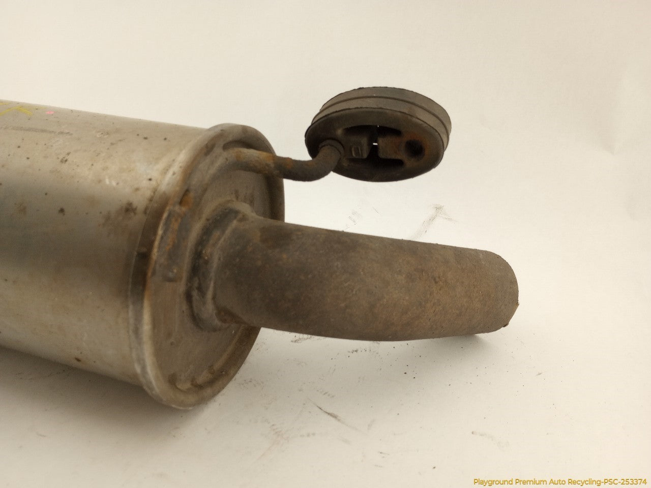 Land Rover LR3 Passenger Right Exhaust Muffler
