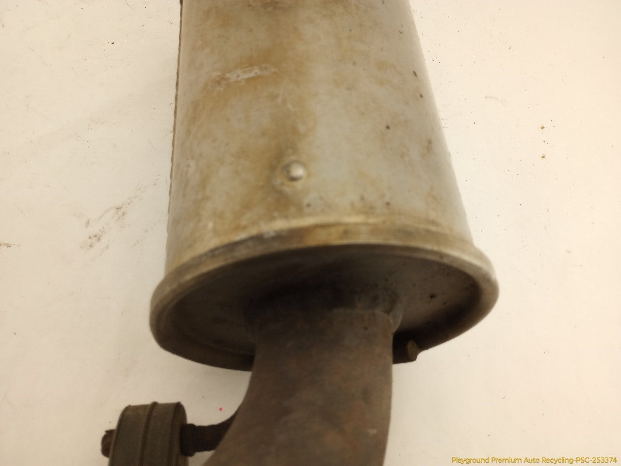 Land Rover LR3 Passenger Right Exhaust Muffler