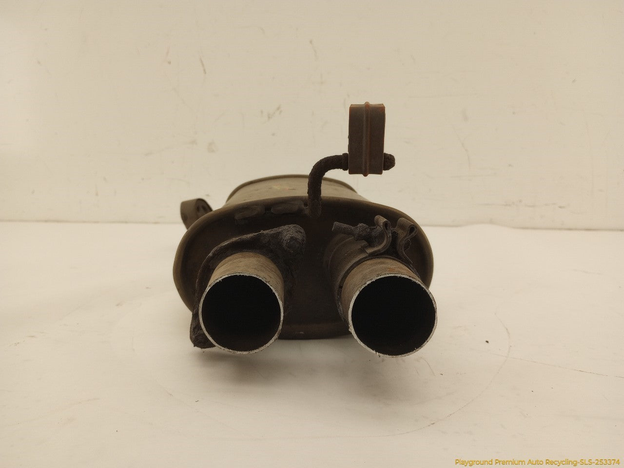 Land Rover LR3 Exhaust Muffler Front Resonator