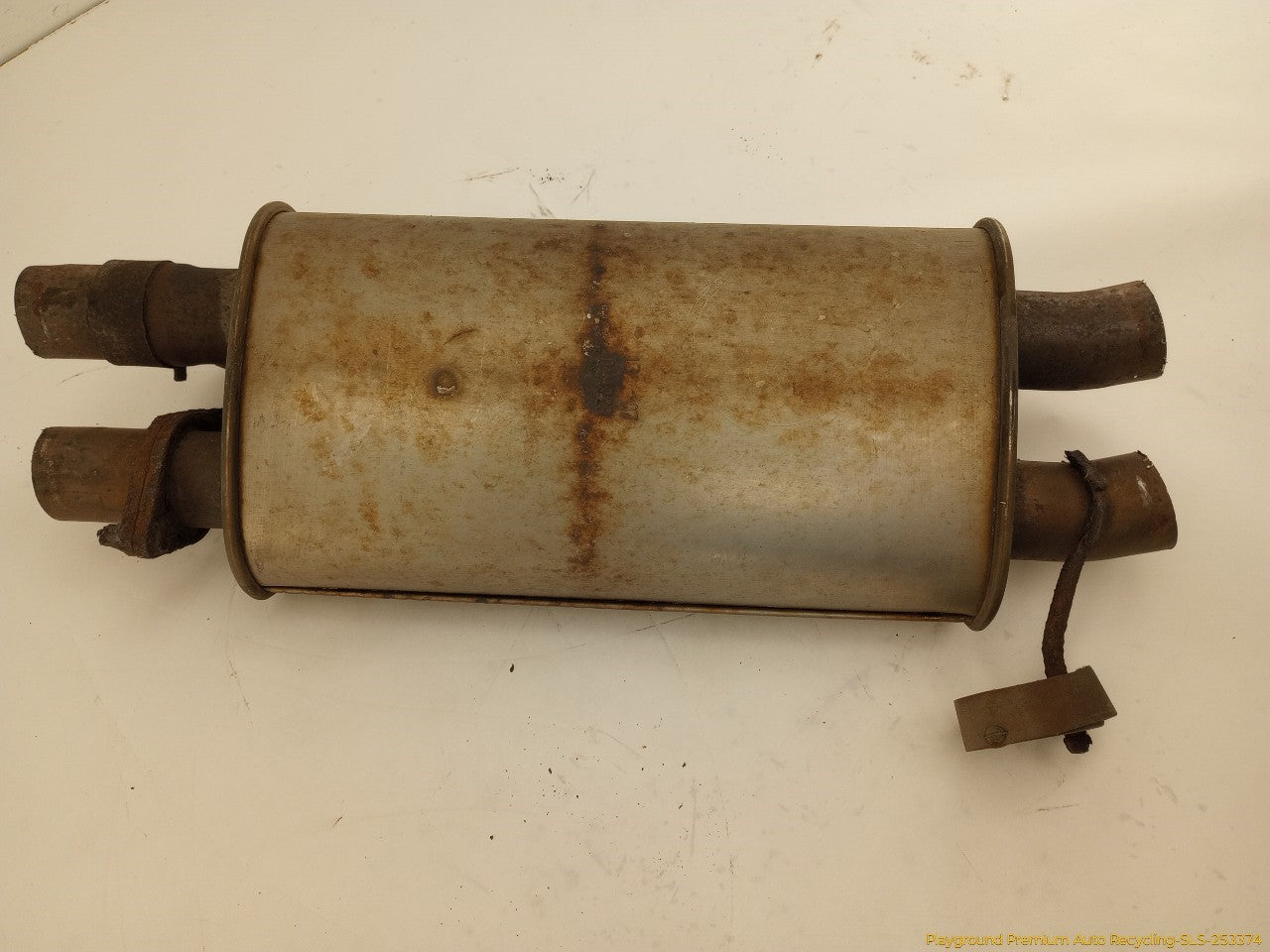 Land Rover LR3 Exhaust Muffler Front Resonator