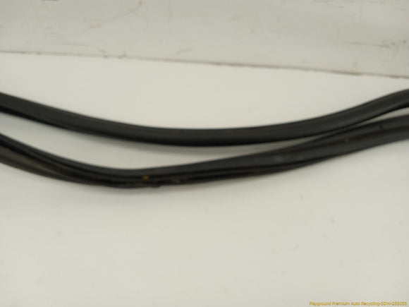 Land Rover LR4 Pair Of Rear Door Moldings