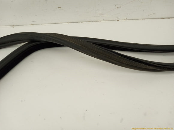 Land Rover LR4 Pair Of Rear Door Moldings