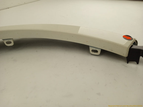 Land Rover LR4 Driver Left Front Fender Flare
