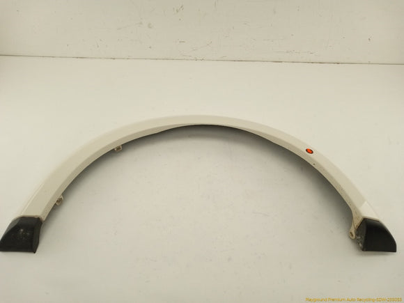 Land Rover LR4 Passenger Right Front Fender Flare