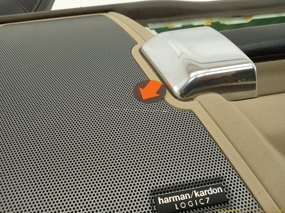 Land Rover LR4 Passenger Right Front Door Trim