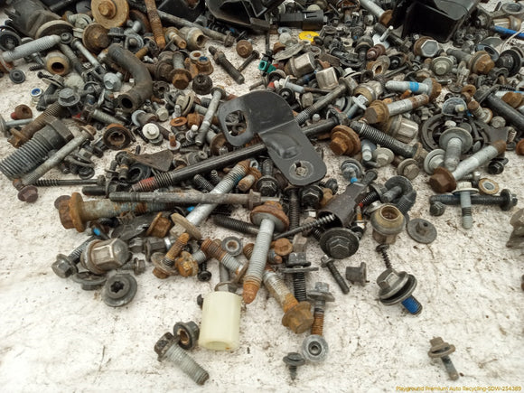 Volvo C30 Dismantling Hardware Fasteners Bolts & Nuts