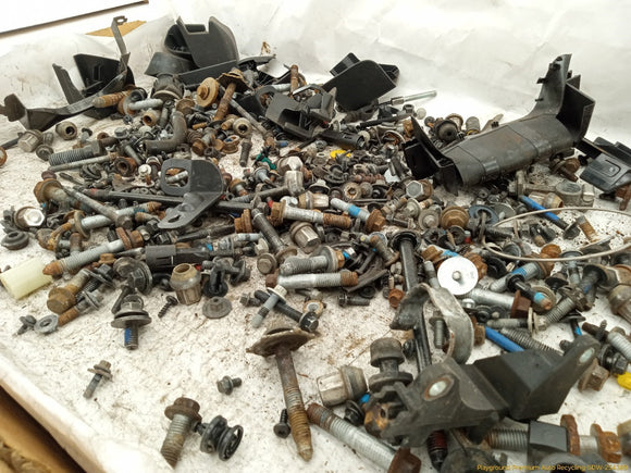 Volvo C30 Dismantling Hardware Fasteners Bolts & Nuts
