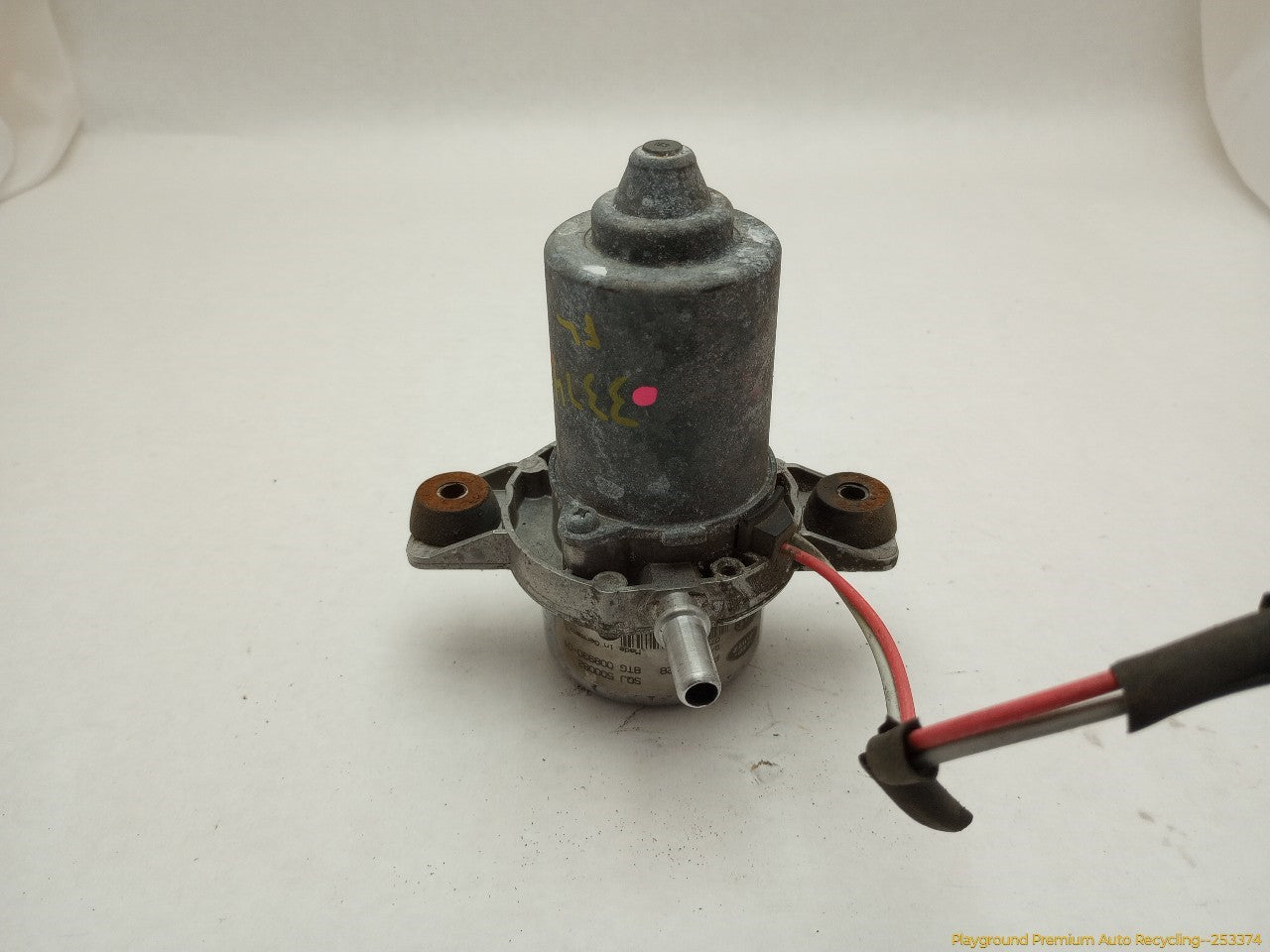 Land Rover LR3 Brake Vacuum Pump