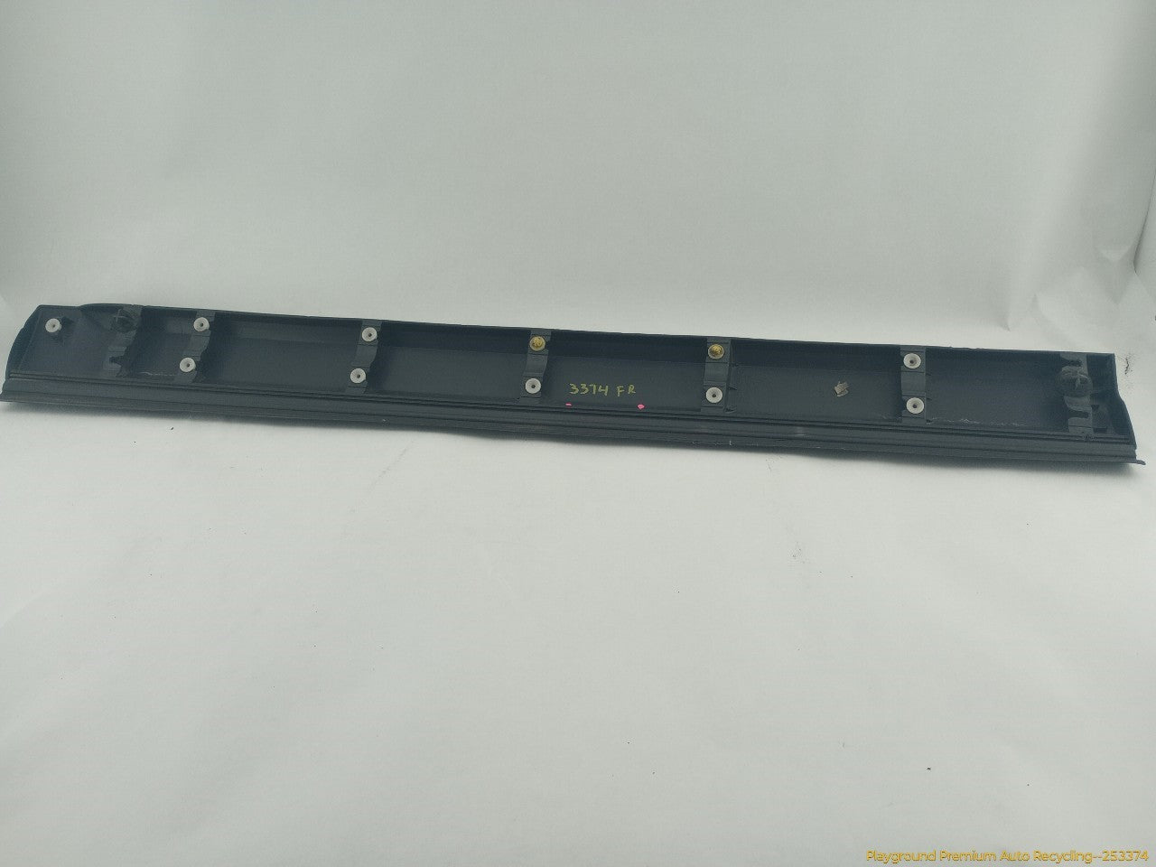 Land Rover LR3 Passenger Right Front Door Lower Molding