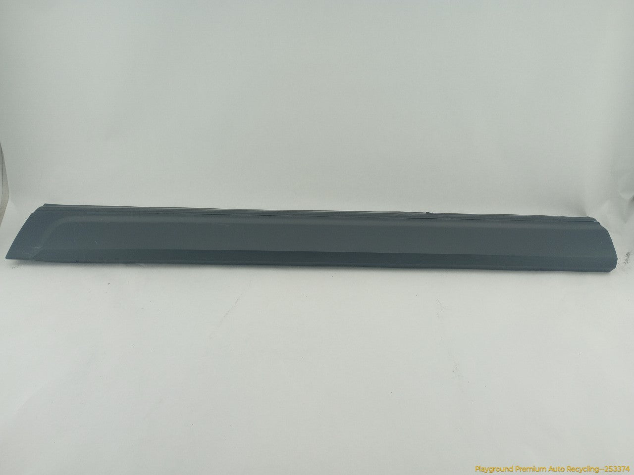 Land Rover LR3 Passenger Right Front Door Lower Molding