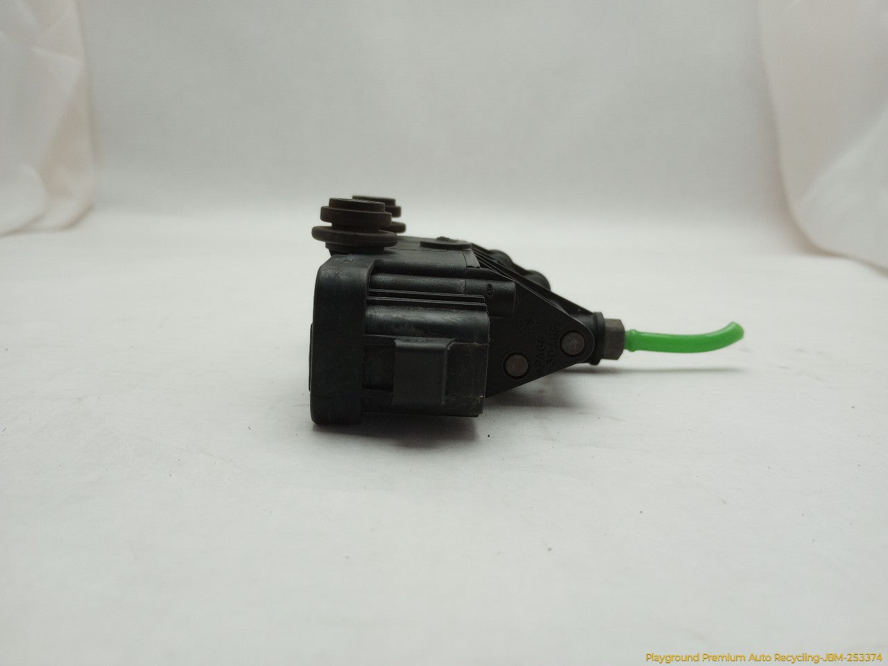 Land Rover LR3 Front Air Suspension Valve Block