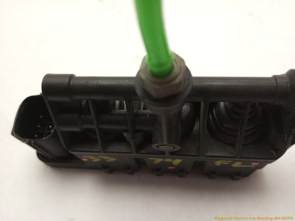 Land Rover LR3 Front Air Suspension Valve Block