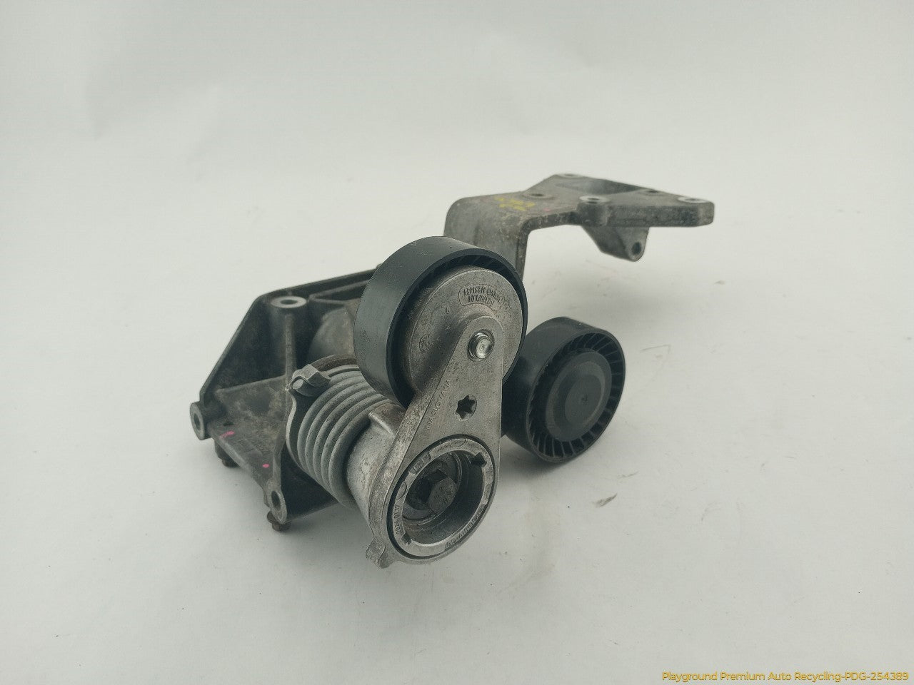 Volvo C30 Alternator Belt Tensioner & Bracket