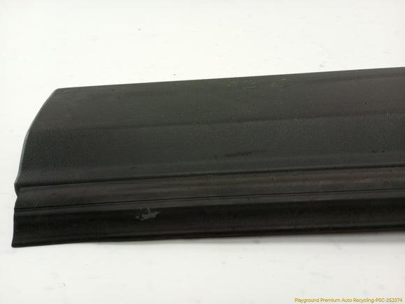 Land Rover LR3 Driver Left Rear Fender Flare & Door Molding