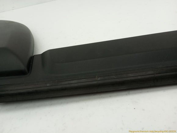 Land Rover LR3 Passenger Right Rear Fender Flare & Door Molding